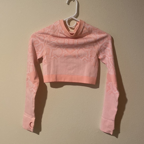 Pink / rose 2 piece set - Picture 2 of 6